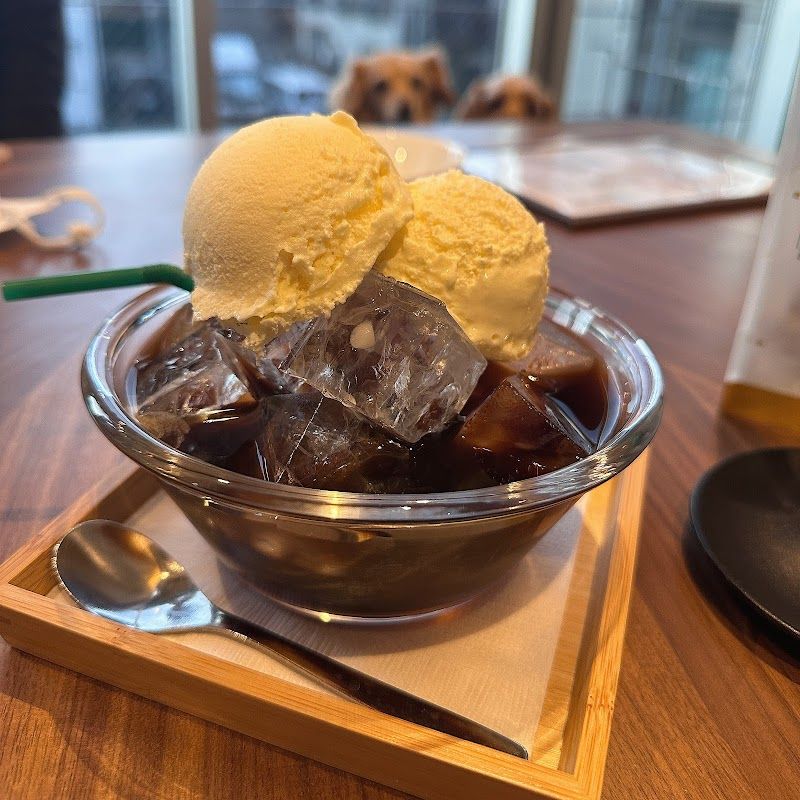 ＣＡＦＥＢＡＲ LiL (リル)の写真 2