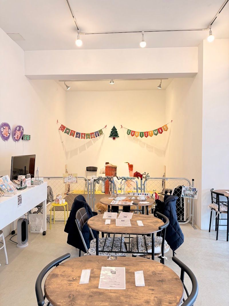 秋田犬café / Akita Dog caféの写真 1
